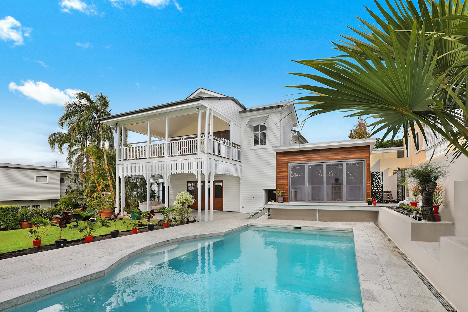 Modern home with pool — Reabundance real estate flagship project